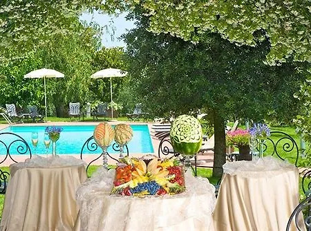 Hotel Relais Alla Corte Del Sole 4*